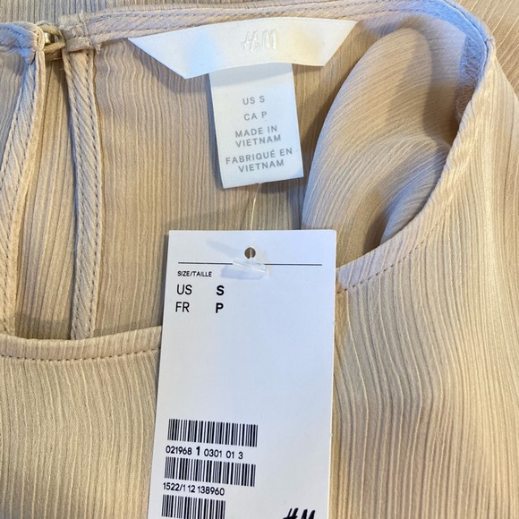 NWT H&M Blouse Sheer Ivory S Career Sexy. - Picture 10 of 10